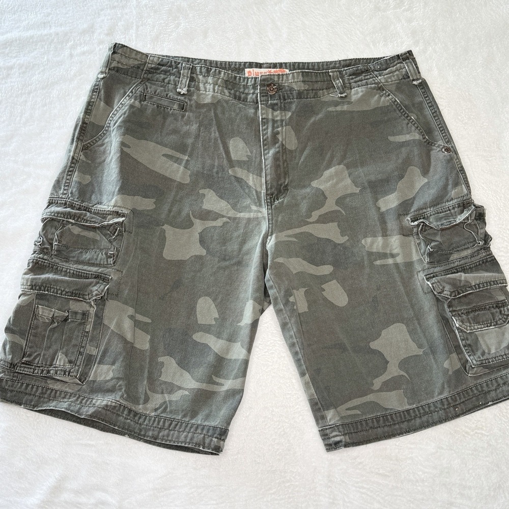 Plugg Y2K Camo Cargo Shorts Mens 42 Baggy Multi Pocket Utility Streetwear 2000s